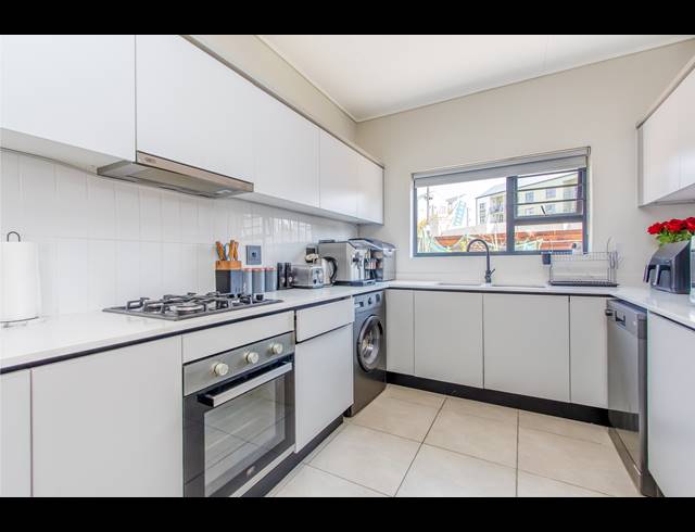 3 BEDROOM APARTMENT TO LET IN LINBRO PARK